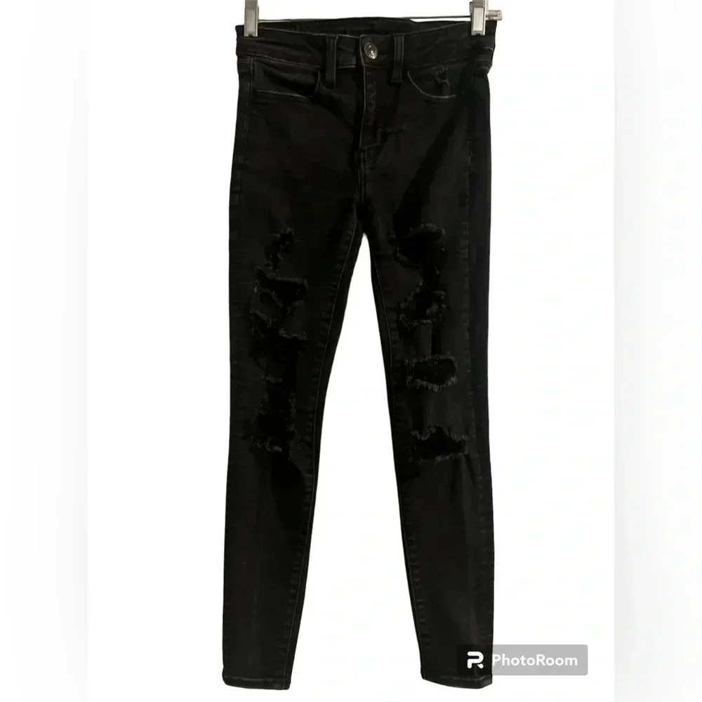 American Eagle Next Level Stretch Ripped Skinny Jeans - Size 2